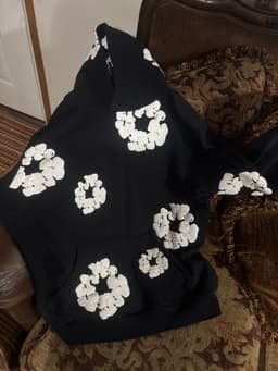 Denim Tears Cotton Wreath Hoodie (Black) - AI says Fake