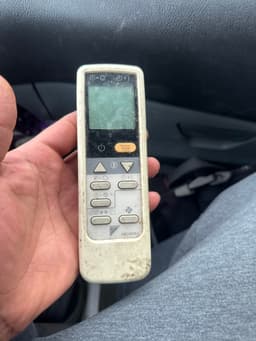 Daikin Air Conditioner Remote Control (Model ARC403A2) - AI says Real